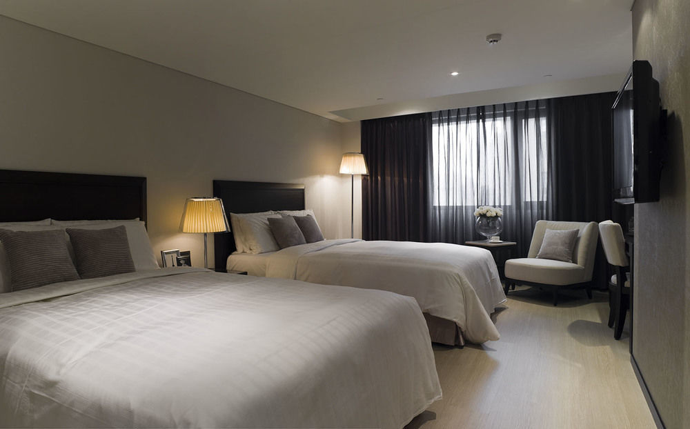 Talmud Hotel Kaohsiung Loveriver Ngoại thất bức ảnh